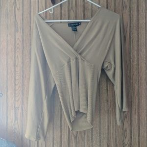 Super cute casual top!